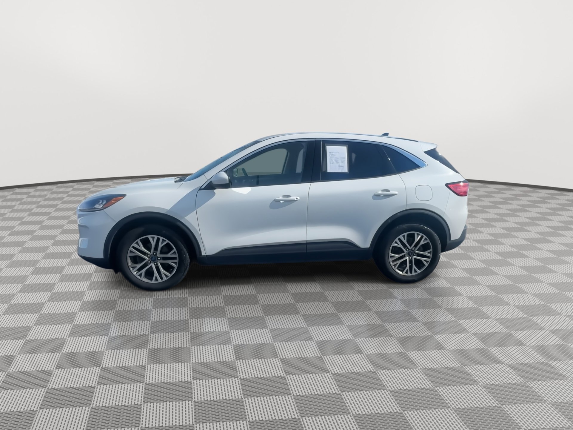 Used 2022 Ford Escape SEL image 5