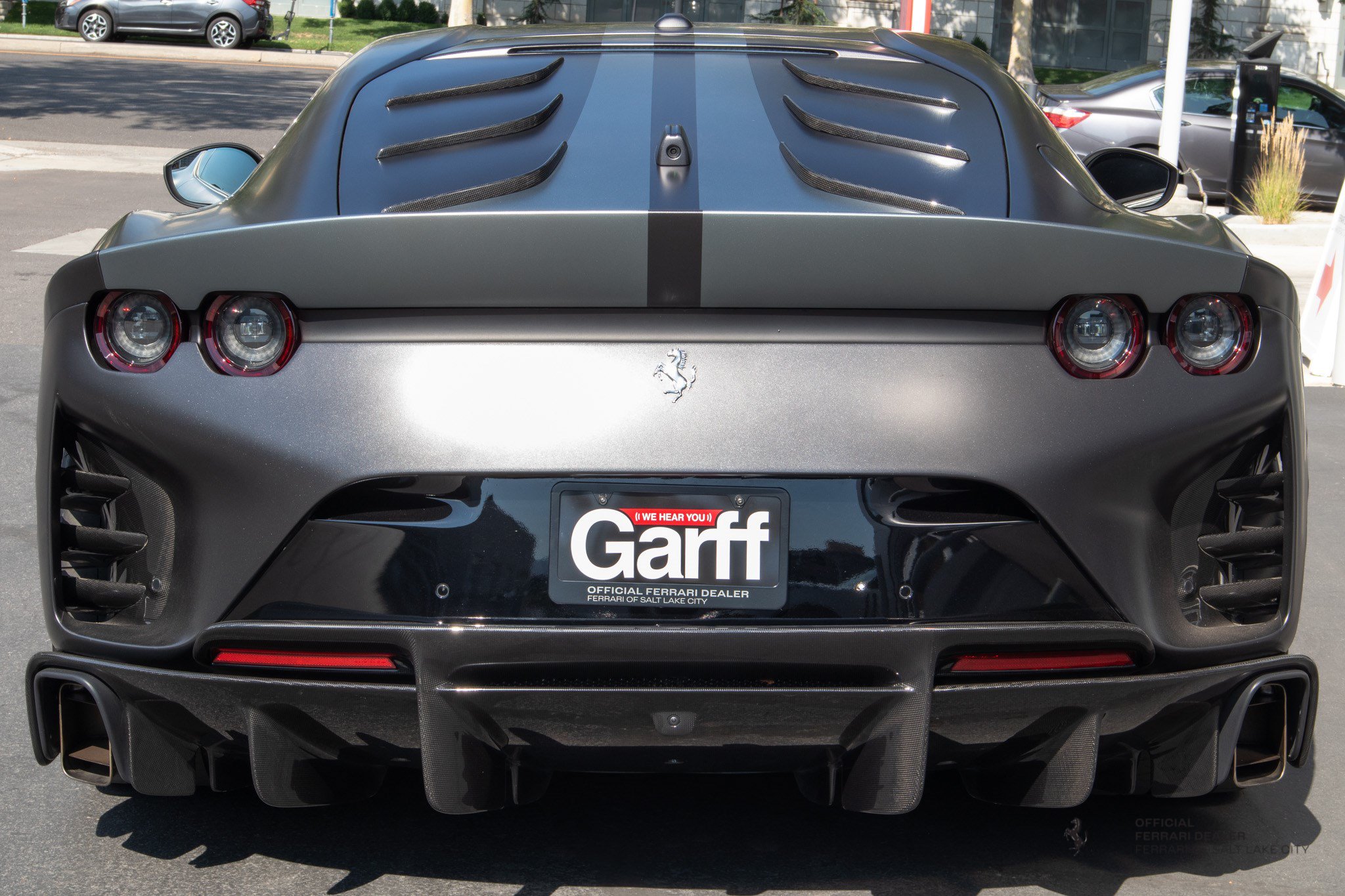Used 2023 Ferrari 812 Competizione RWD image 5