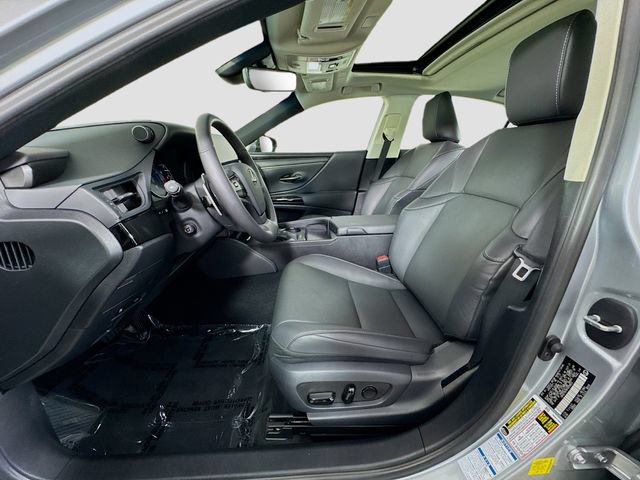Used 2023 Lexus ES 250 w/ Premium Package AWD/4WD image 18