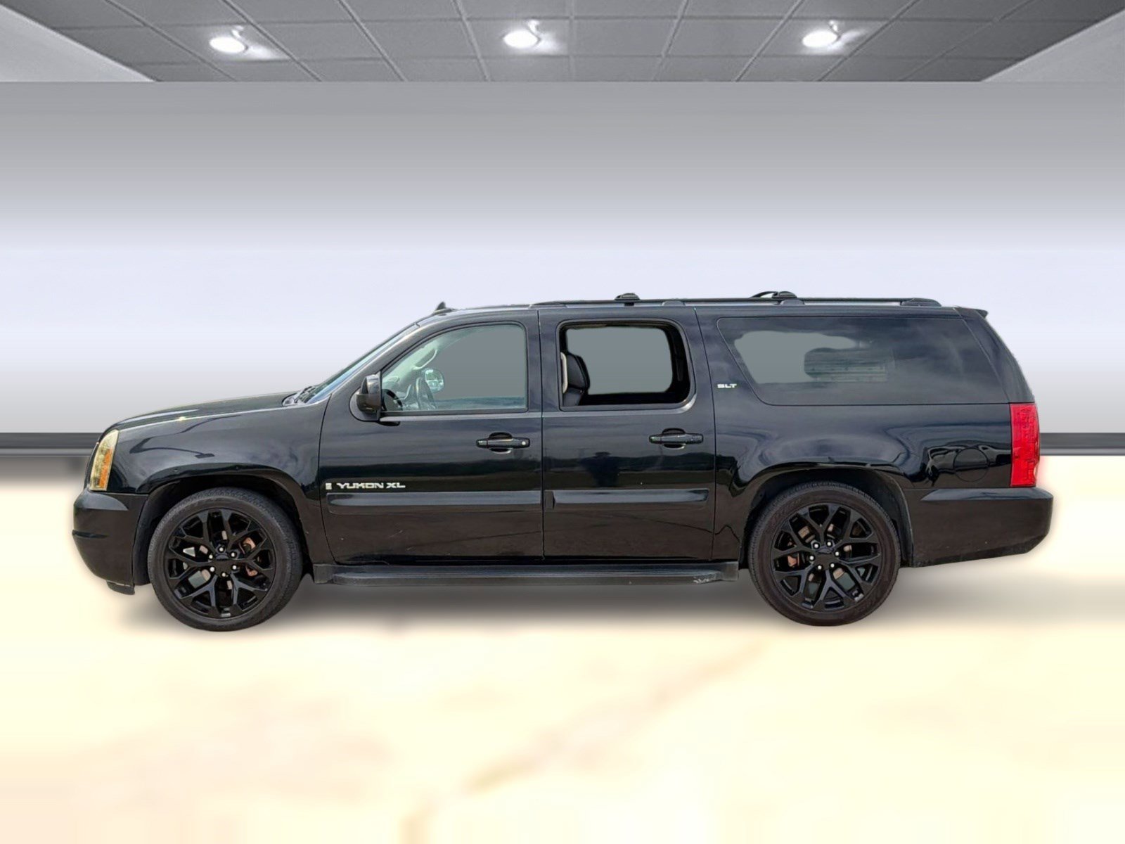 Used 2008 GMC Yukon XL SLT RWD image 2