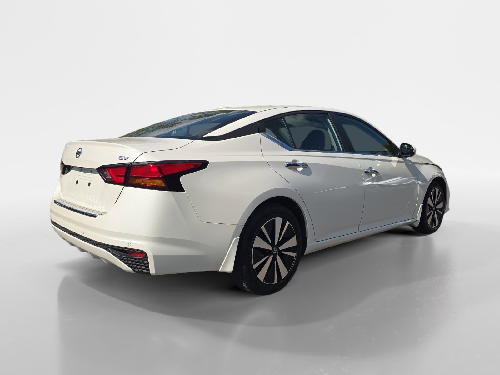 Used 2022 Nissan Altima 2.5 SV FWD image 6