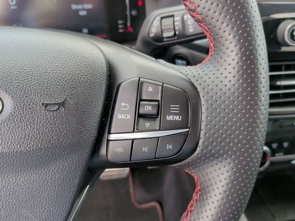 Used 2023 Ford Escape ST-Line image 18