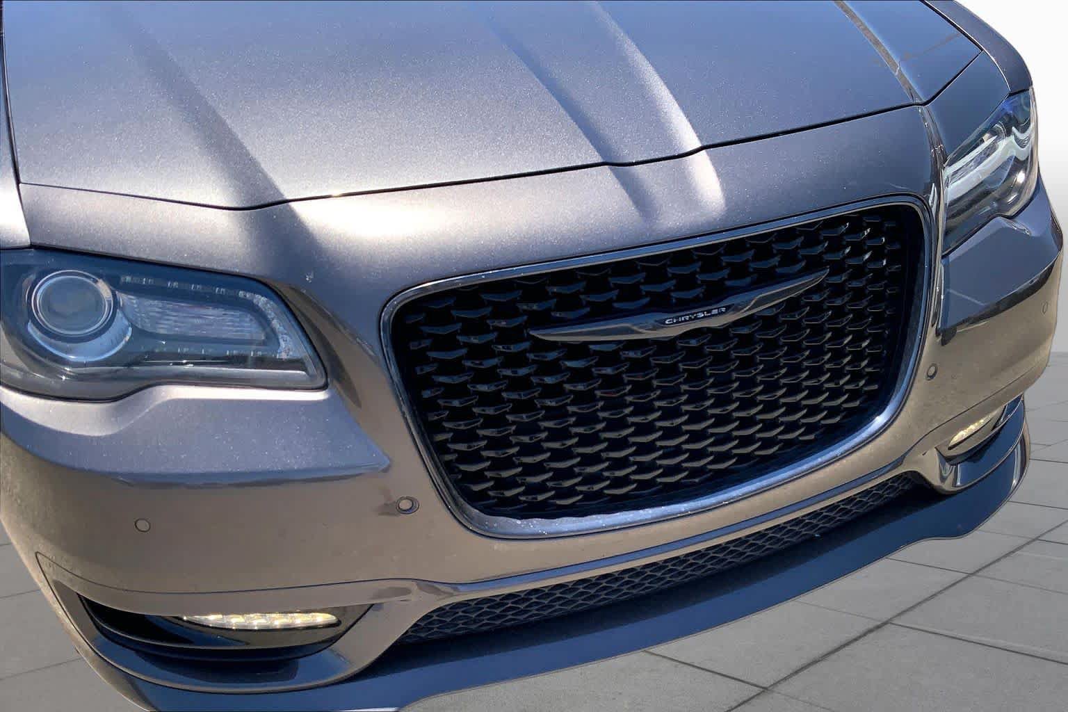 Used 2022 Chrysler 300 Touring L w/ Popular Equipment Group AWD/4WD image 29