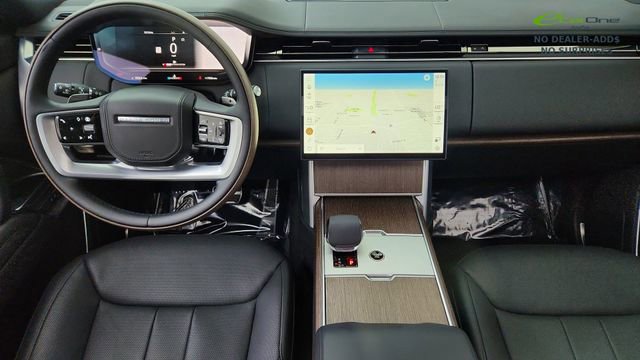 Used 2025 Land Rover Range Rover SE image 34