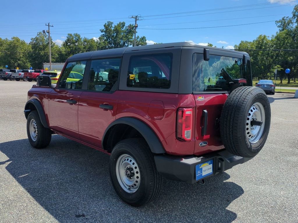 New 2025 Ford Bronco 4-Door image 6