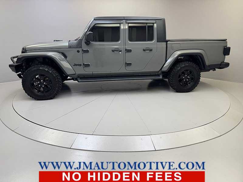 Used 2021 Jeep Gladiator Sport AWD/4WD image 2