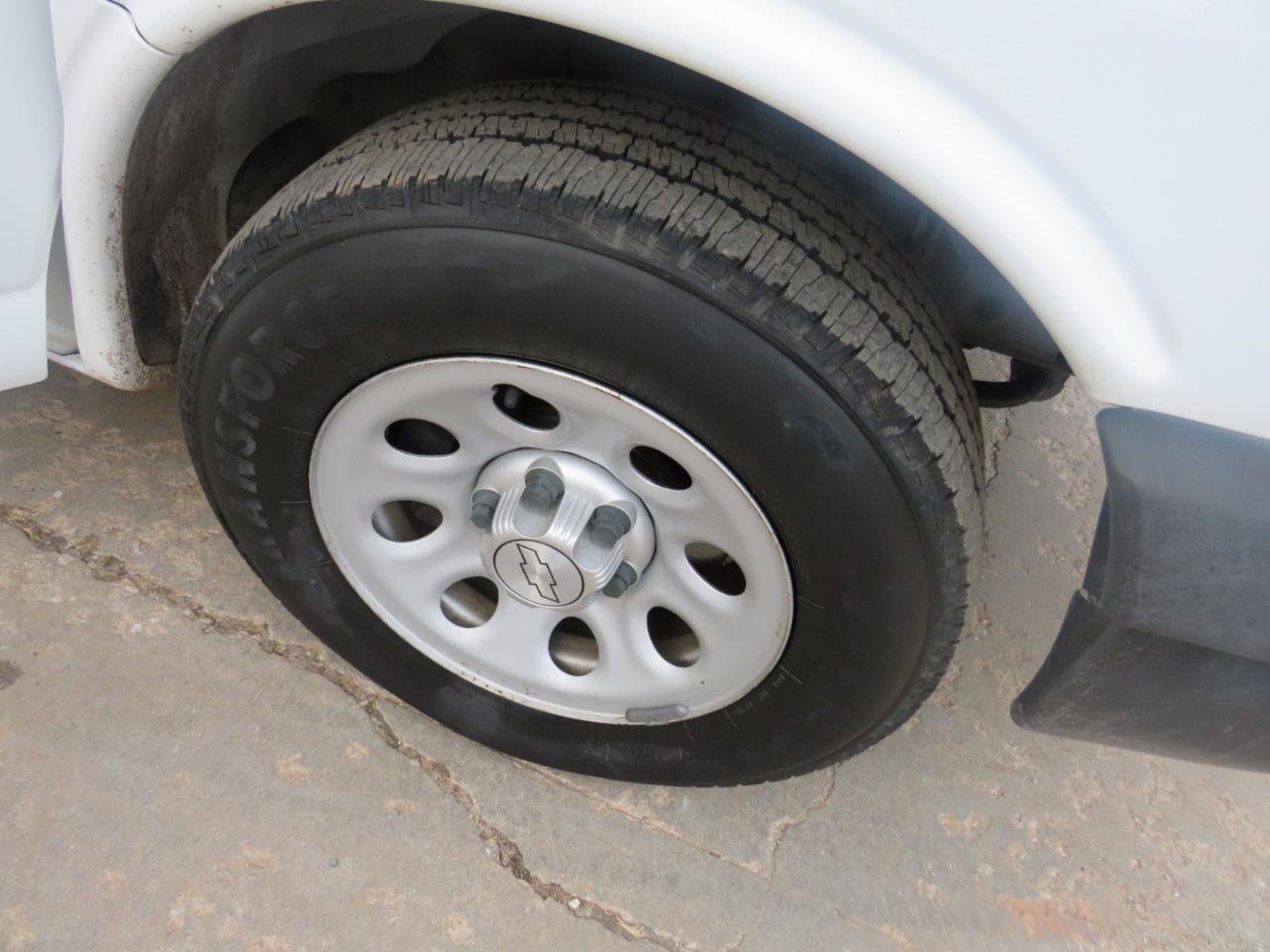 Used 2014 Chevrolet Express 1500 LS RWD image 31