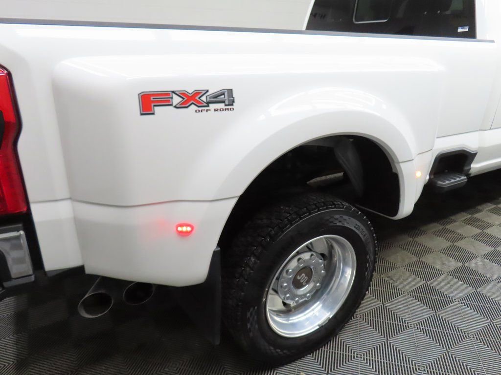 Used 2025 Ford F450 King Ranch w/ Chrome Package AWD/4WD image 44