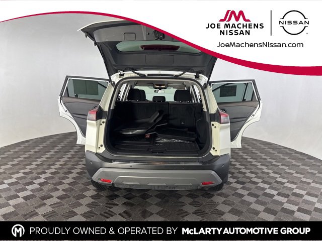 Certified 2023 Nissan Rogue SV image 15