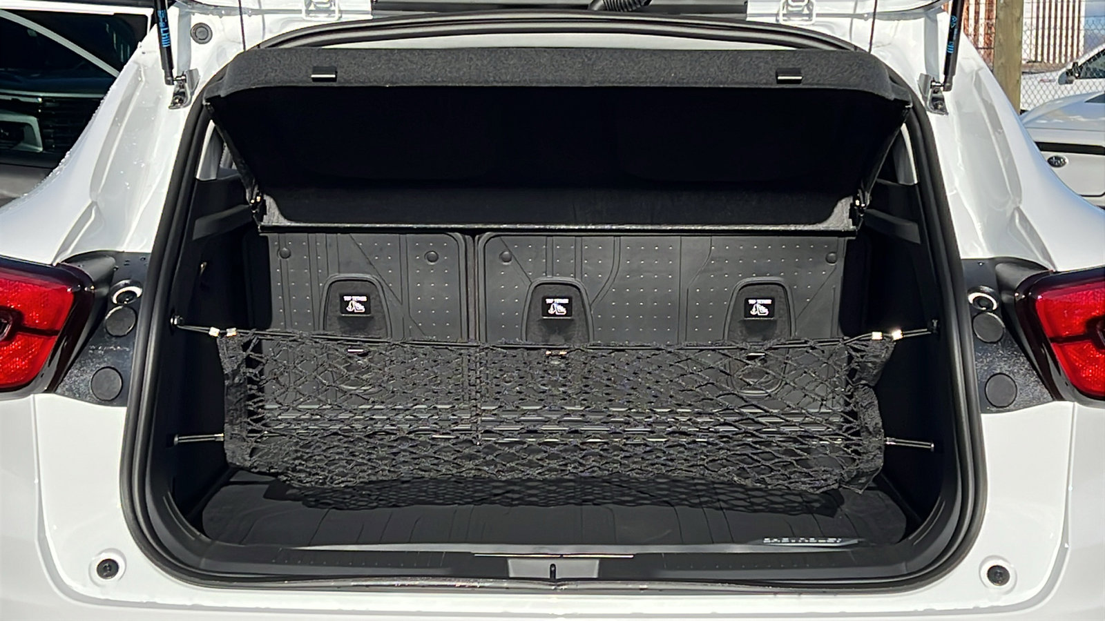New 2026 Chevrolet Trax LT w/ LT Convenience Package FWD image 11