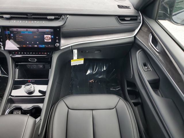 New 2026 Jeep Grand Cherokee Limited RWD image 20