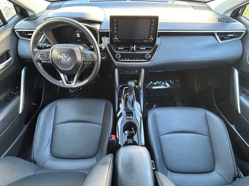 Used 2022 Toyota Corolla Cross XLE FWD image 10