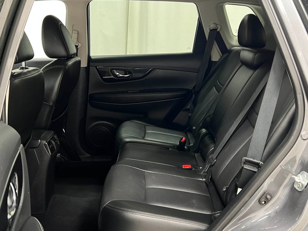 Used 2019 Nissan Rogue SL AWD/4WD image 30