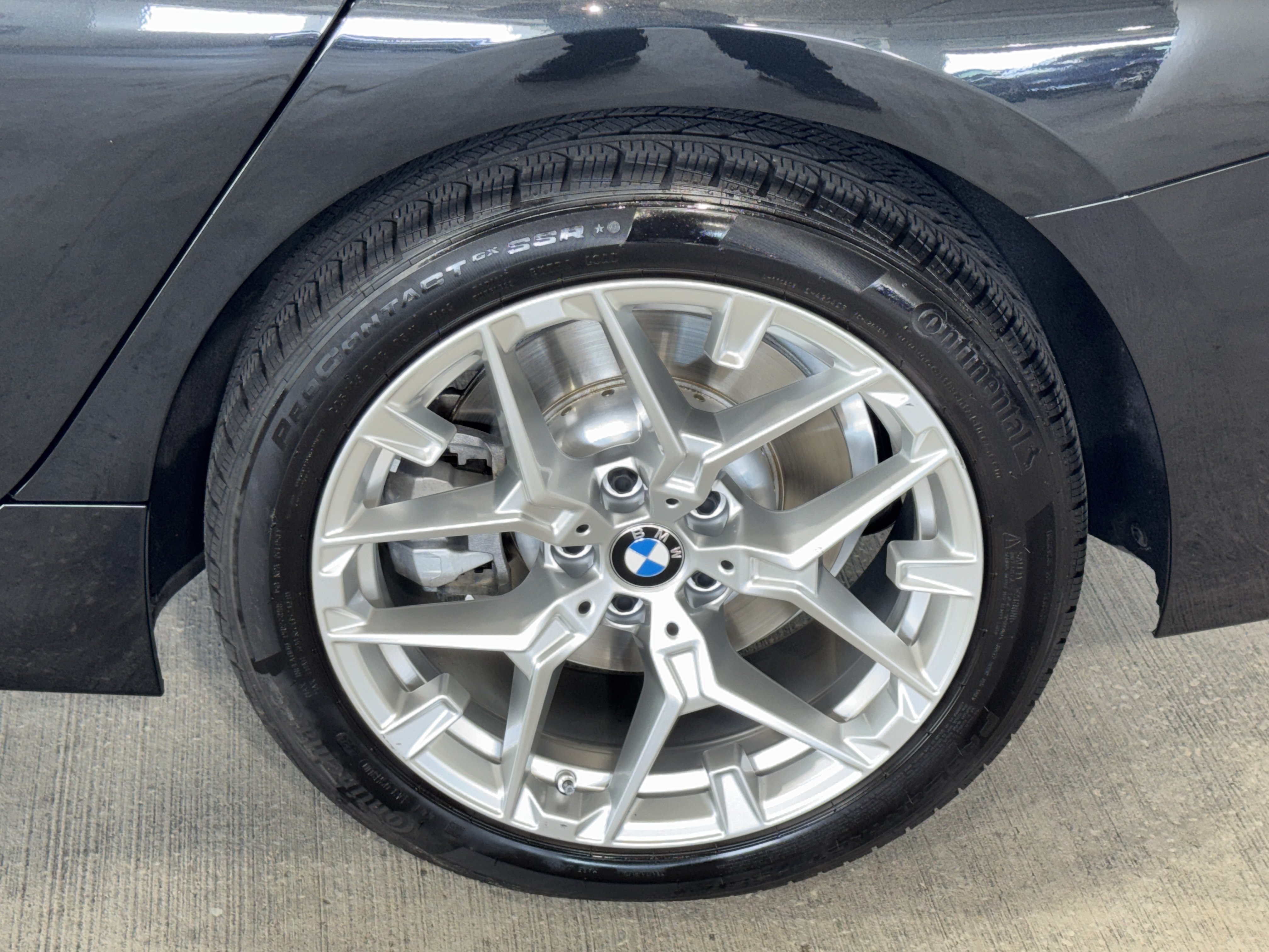 Certified 2025 BMW 330i Sedan w/ Premium Package RWD image 36