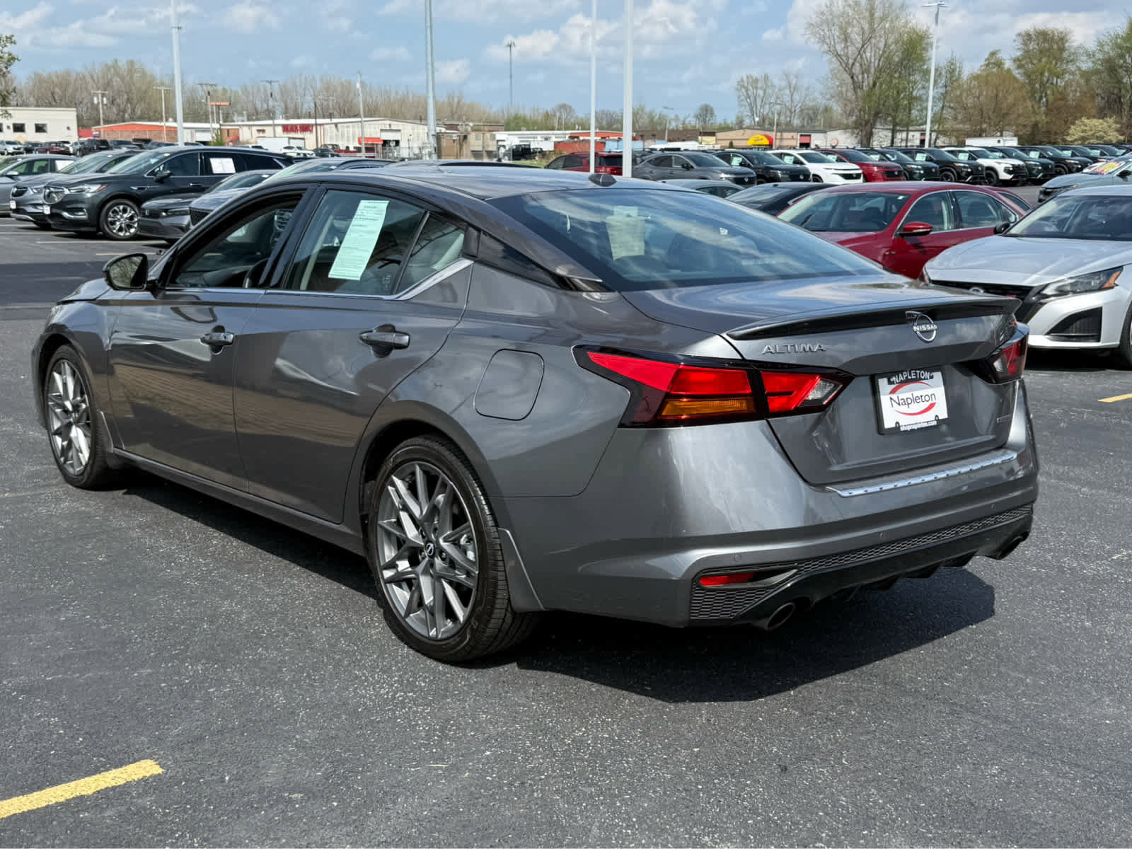 Used 2023 Nissan Altima 2.0 SR image 5