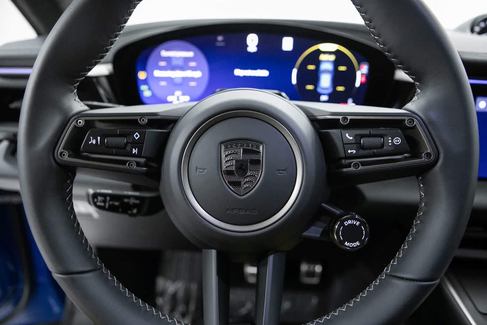 New 2026 Porsche Macan Turbo Electric AWD/4WD image 14