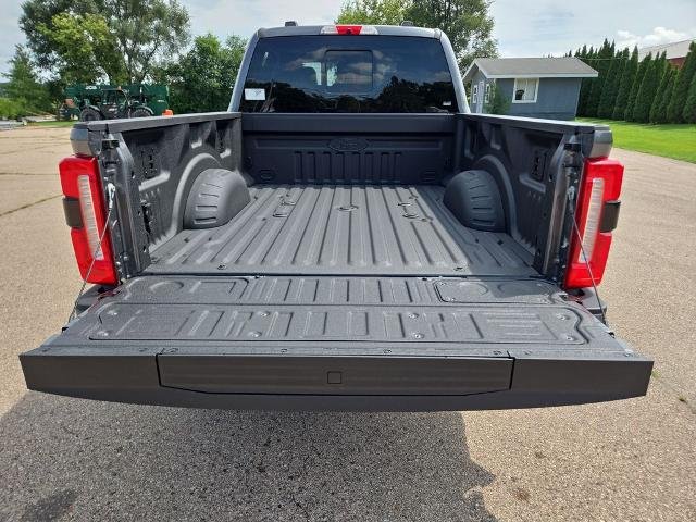 New 2026 Ford F250 Lariat w/ Black Appearance Package AWD/4WD image 39