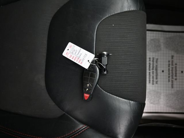 Used 2016 Jeep Cherokee Trailhawk image 9