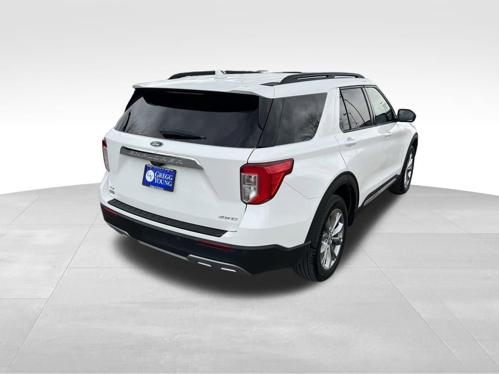 Used 2023 Ford Explorer XLT w/ Equipment Group 202A image 7