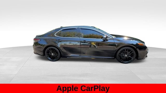 Used 2022 Toyota Camry XSE FWD image 9