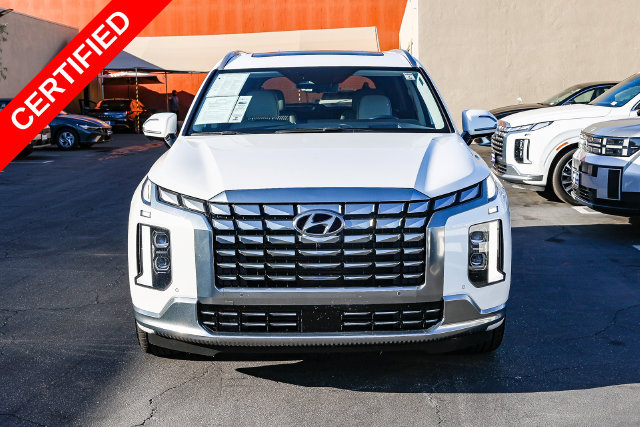 Certified 2024 Hyundai Palisade Calligraphy FWD image 2