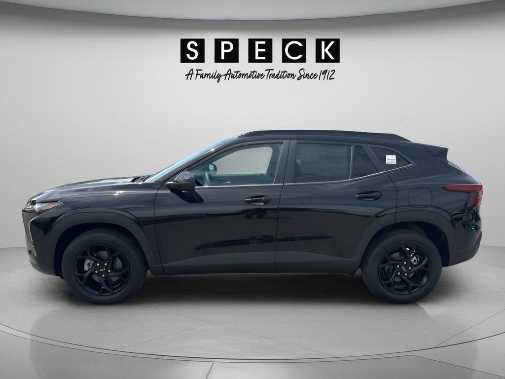 New 2026 Chevrolet Trax LT w/ Driver Confidence Package FWD image 2
