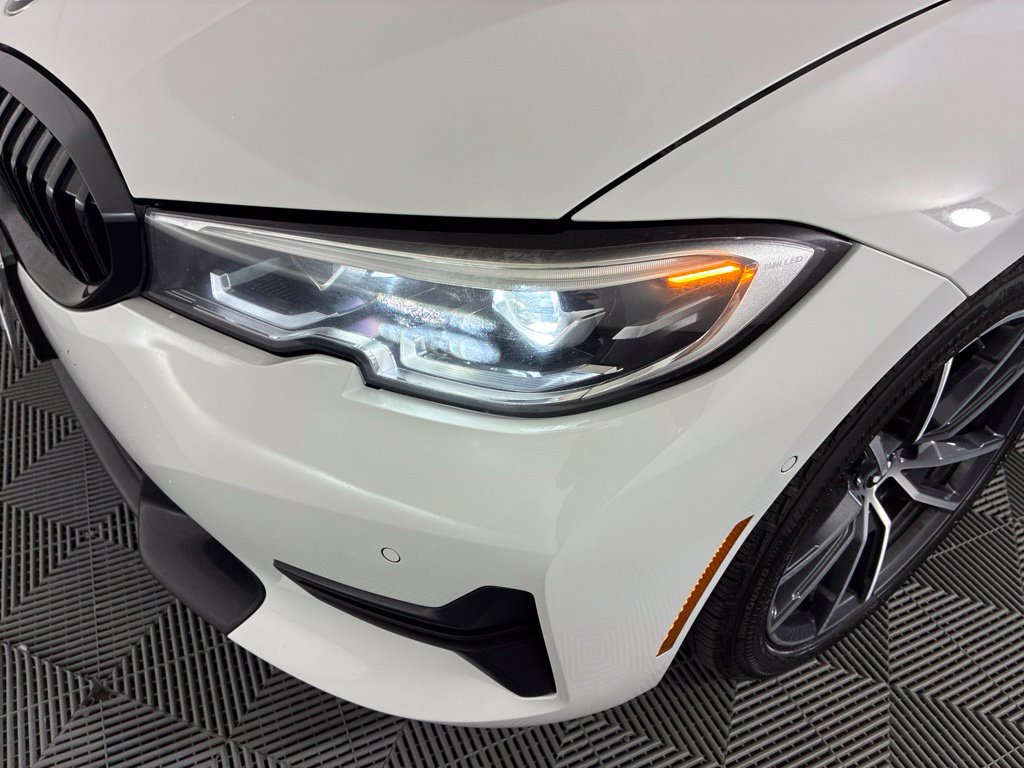Used 2021 BMW 330i Sedan w/ Convenience Package RWD image 9