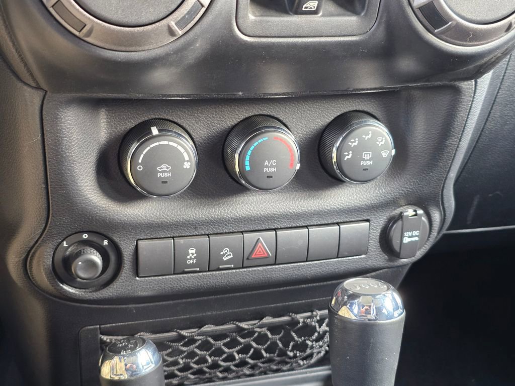 Used 2011 Jeep Wrangler Unlimited Sport AWD/4WD image 20