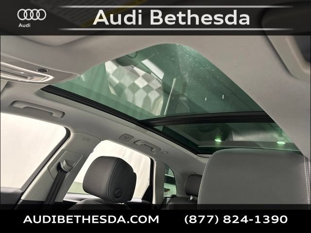 Used 2023 Audi Q5 2.0T Premium w/ Convenience Package AWD/4WD image 29