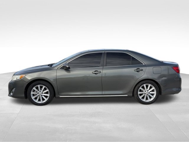 Used 2012 Toyota Camry XLE FWD image 2