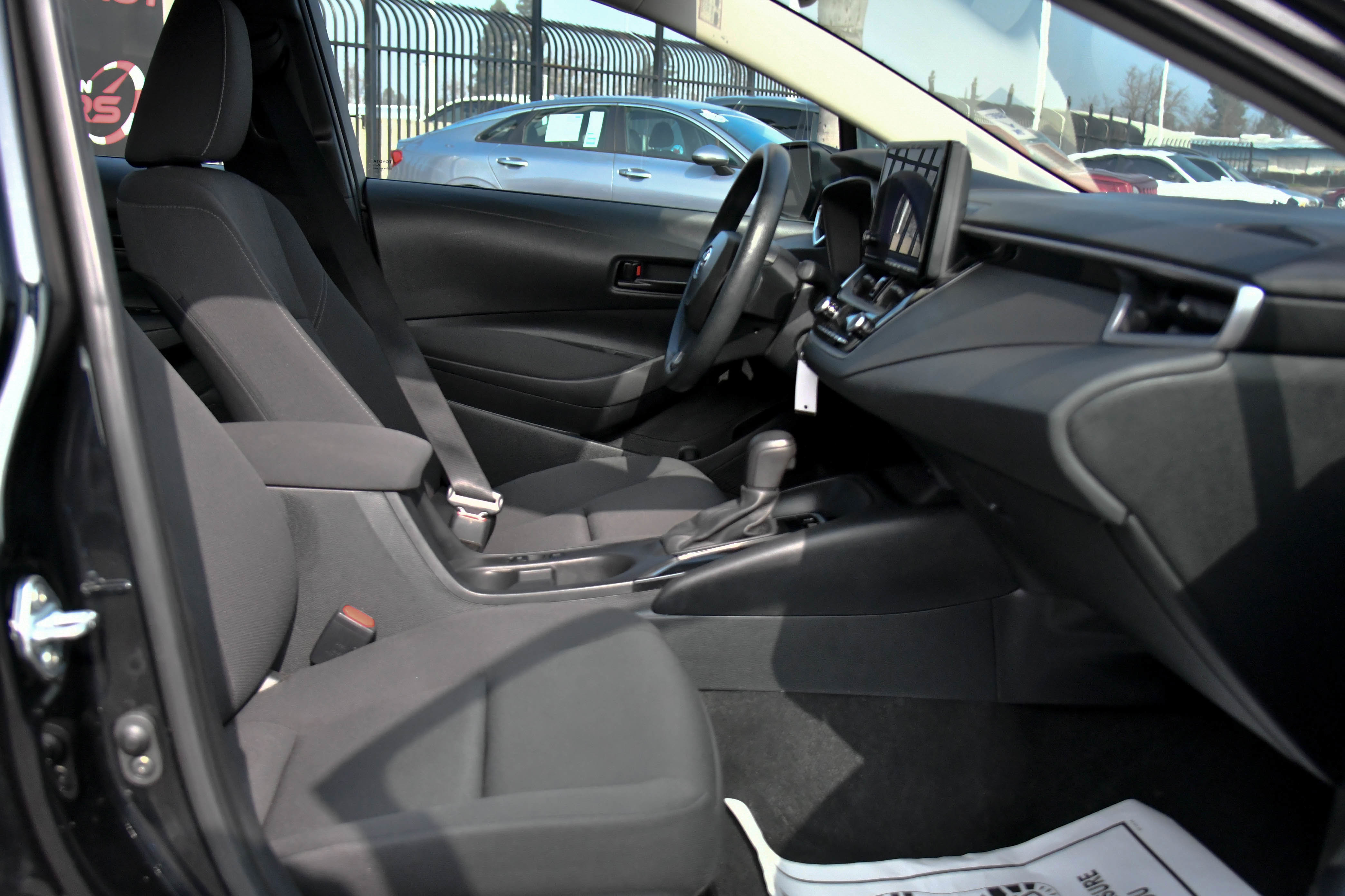 Used 2024 Toyota Corolla LE image 42