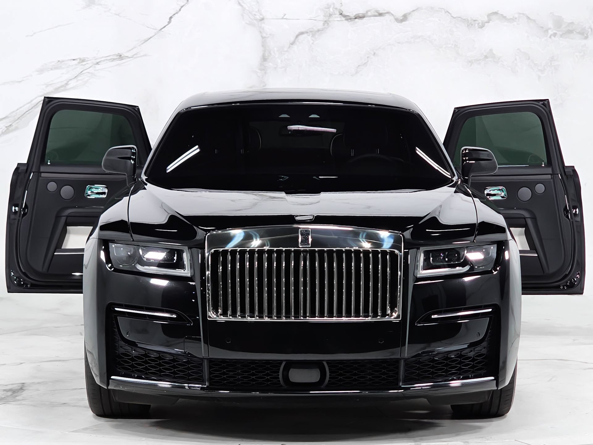 Used 2023 Rolls-Royce Ghost w/ Ghost Package AWD/4WD image 15