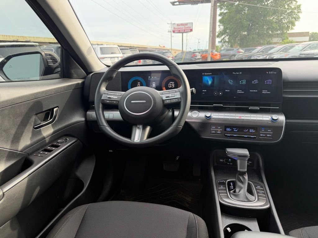 Used 2025 Hyundai Kona SEL AWD/4WD image 19