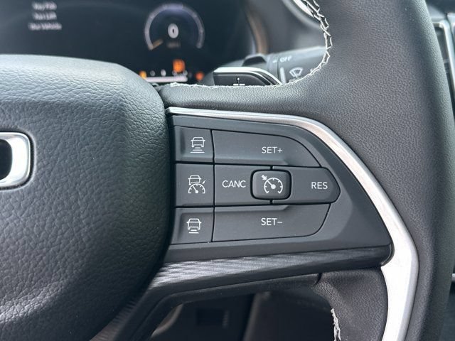 New 2026 Jeep Grand Cherokee Laredo X RWD image 25