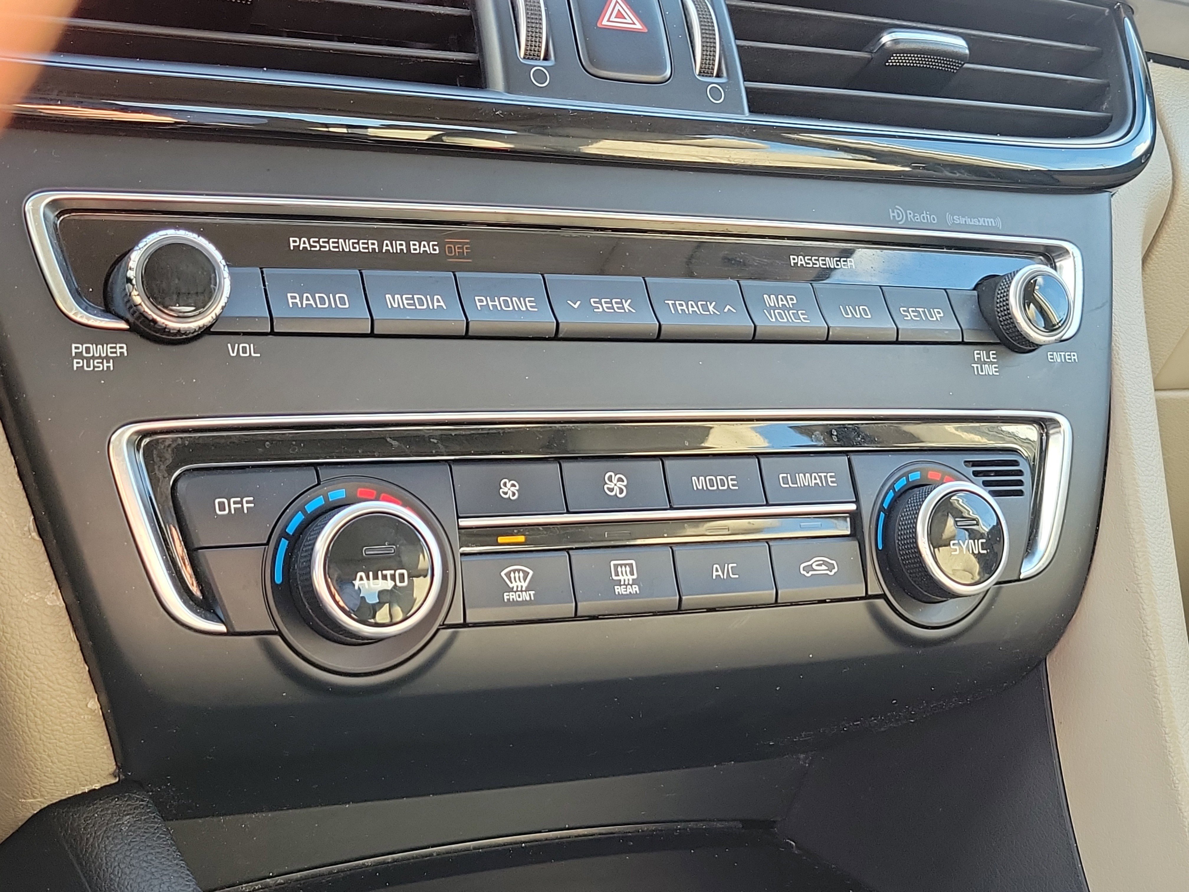 Used 2016 Kia Optima EX w/ Premium Package image 32