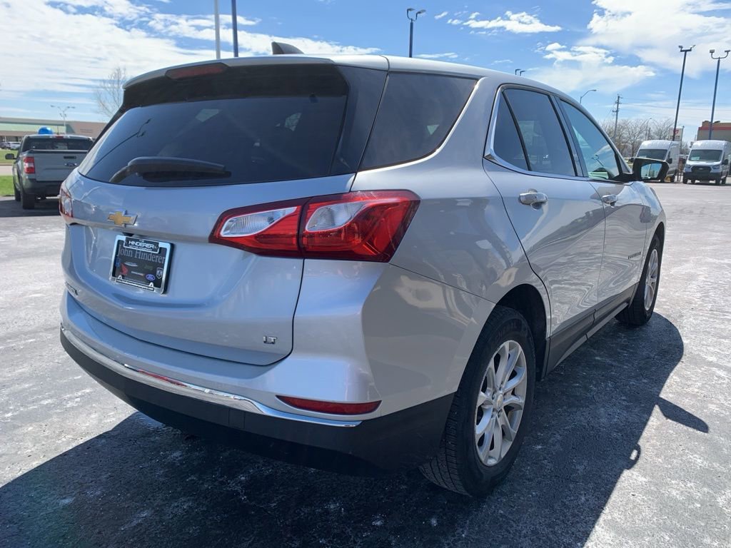 Used 2018 Chevrolet Equinox LT image 3