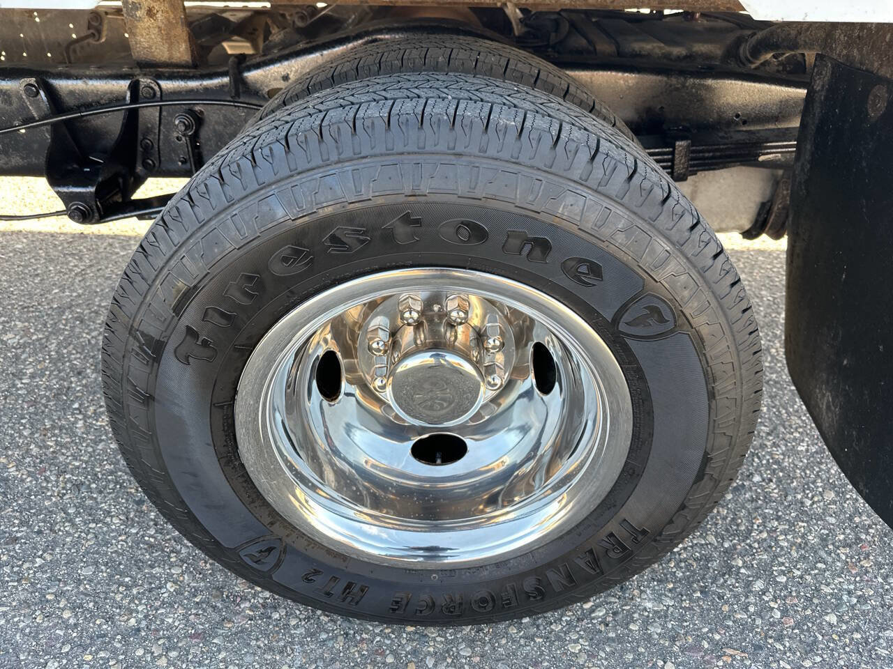 Used 2017 Ford E-350 and Econoline 350 Super Duty w/ Exterior Upgrade Package image 12