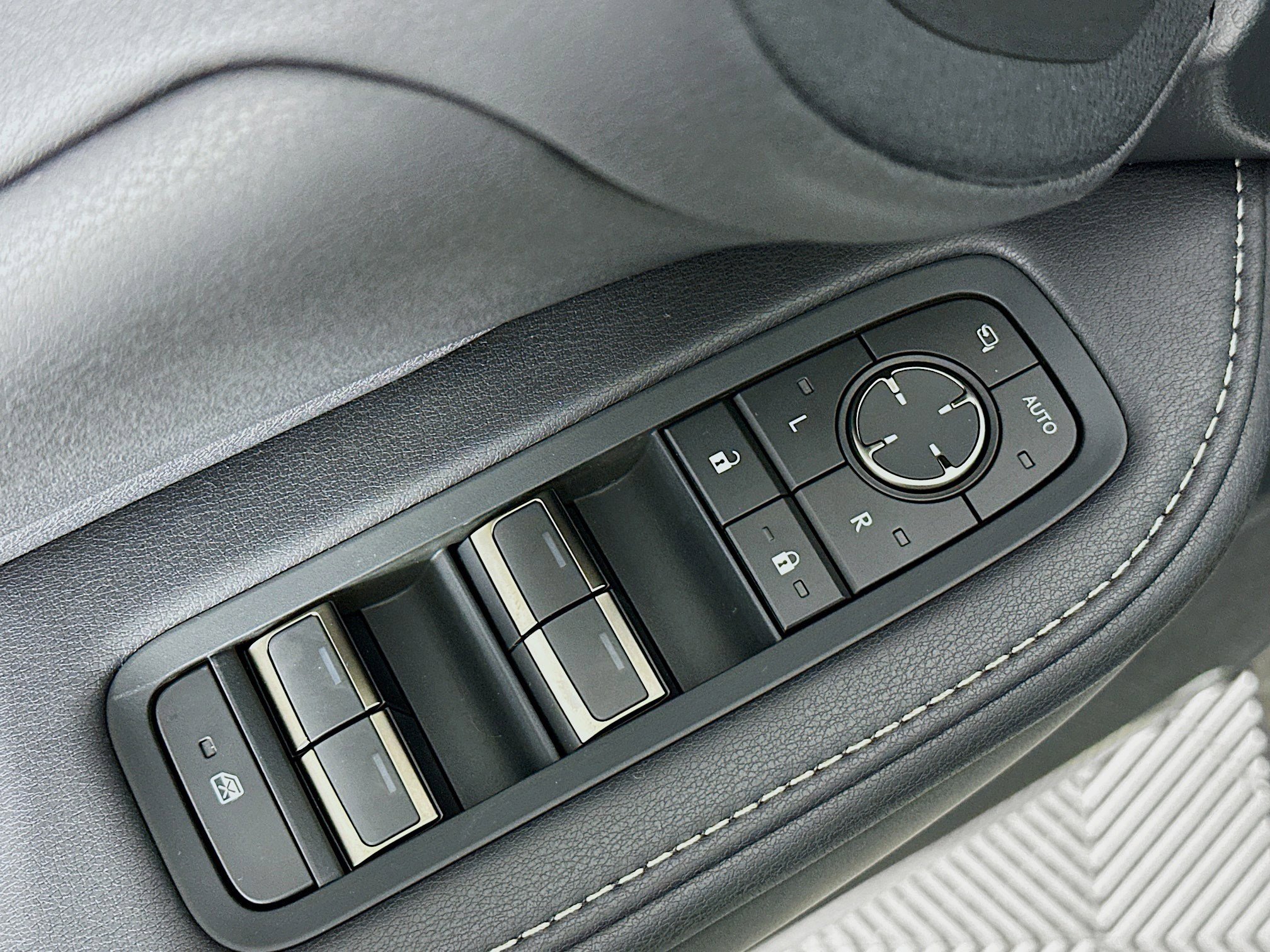 New 2026 Lexus TX 350 AWD image 18