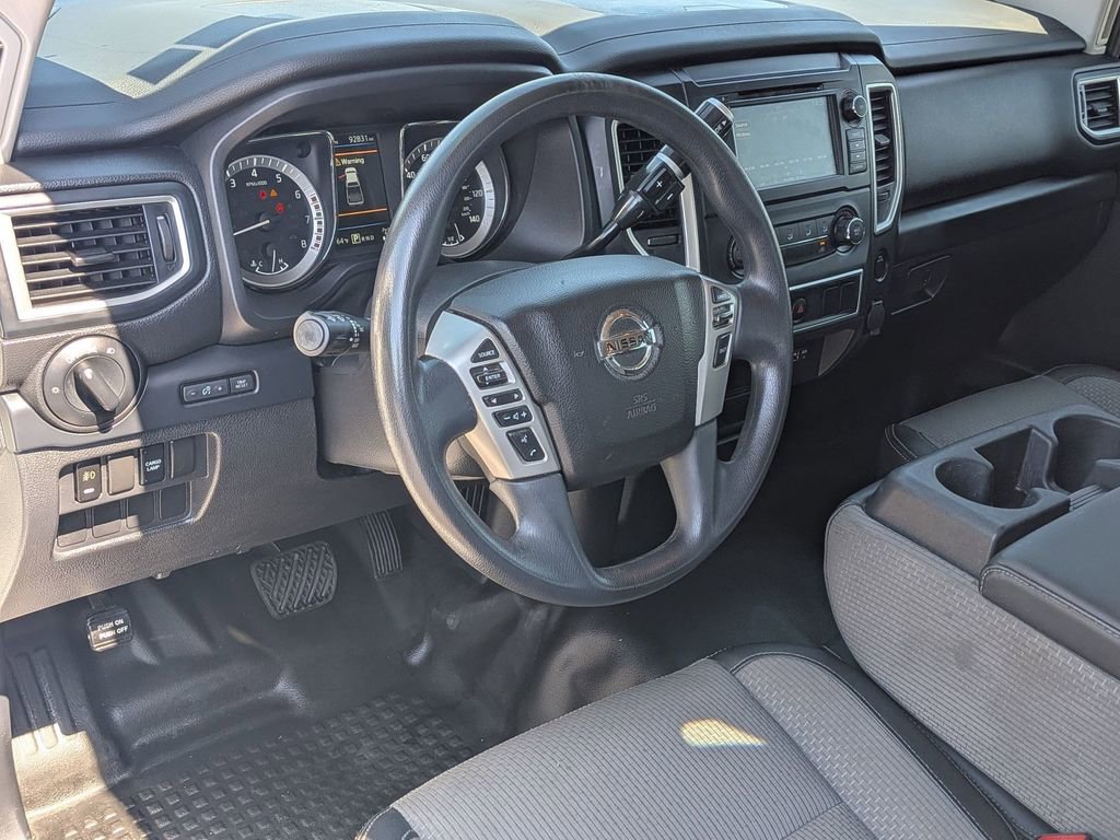 Used 2019 Nissan Titan S AWD/4WD image 10