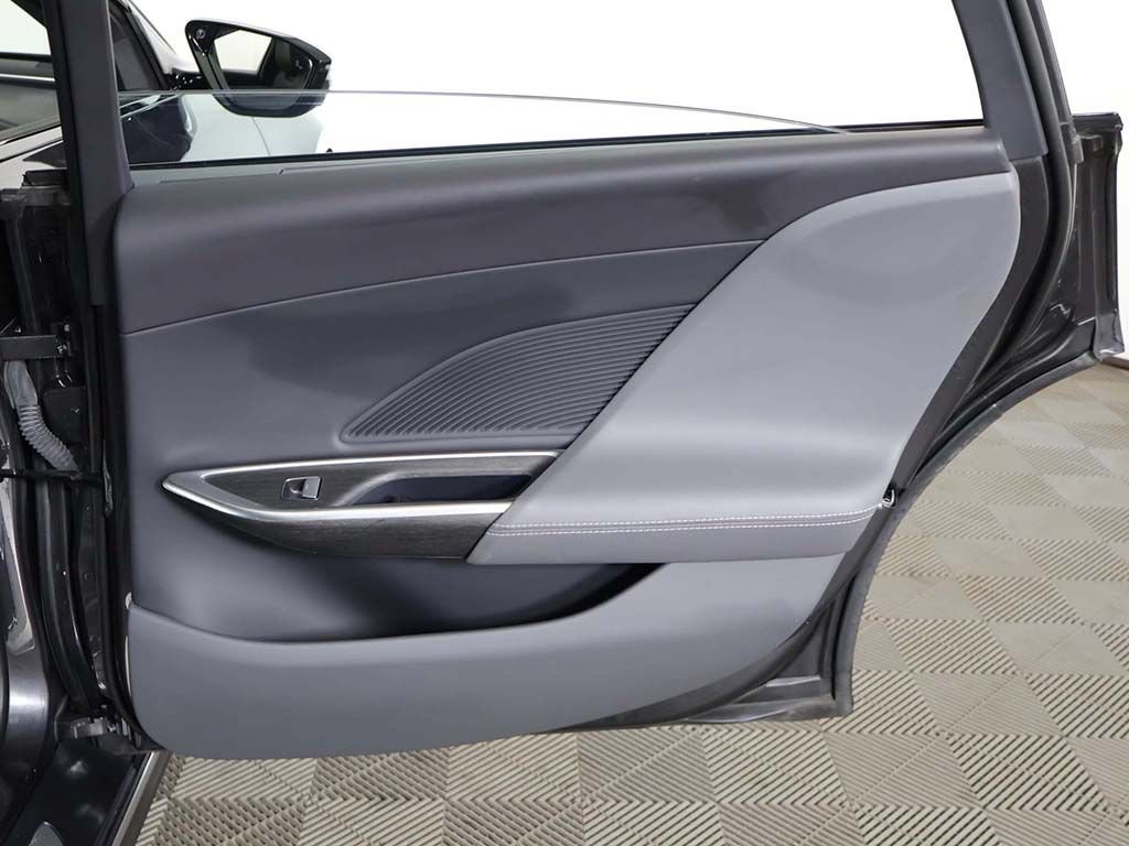 Used 2023 Lucid Air Touring AWD/4WD image 29