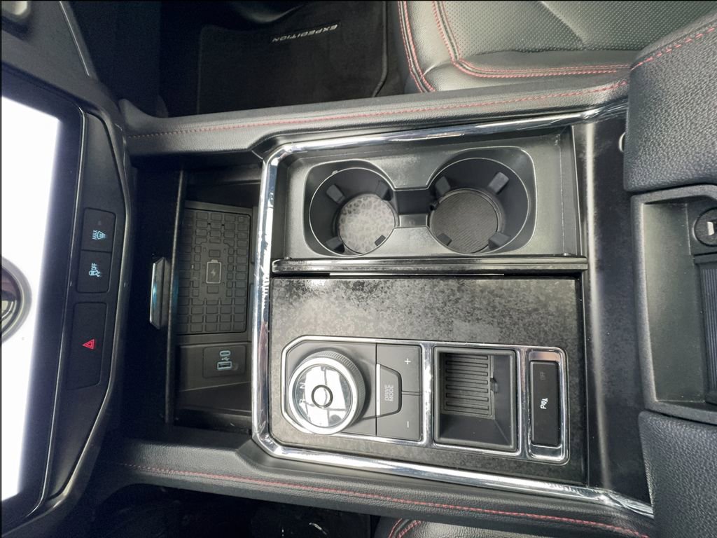 Used 2023 Ford Expedition Limited RWD image 48