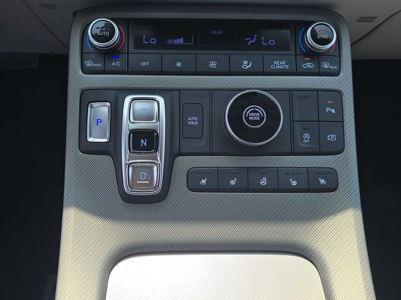 Used 2025 Hyundai Palisade SEL FWD image 34