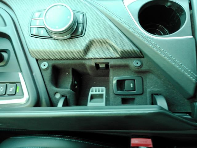 Used 2019 BMW i8 Roadster image 48