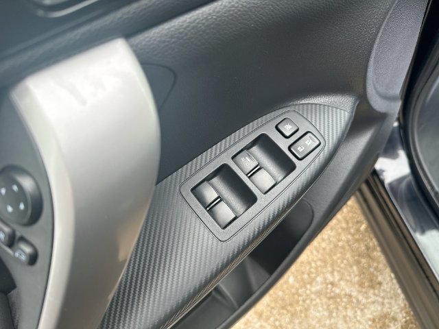 Used 2025 Mitsubishi Eclipse Cross SE AWD/4WD image 34