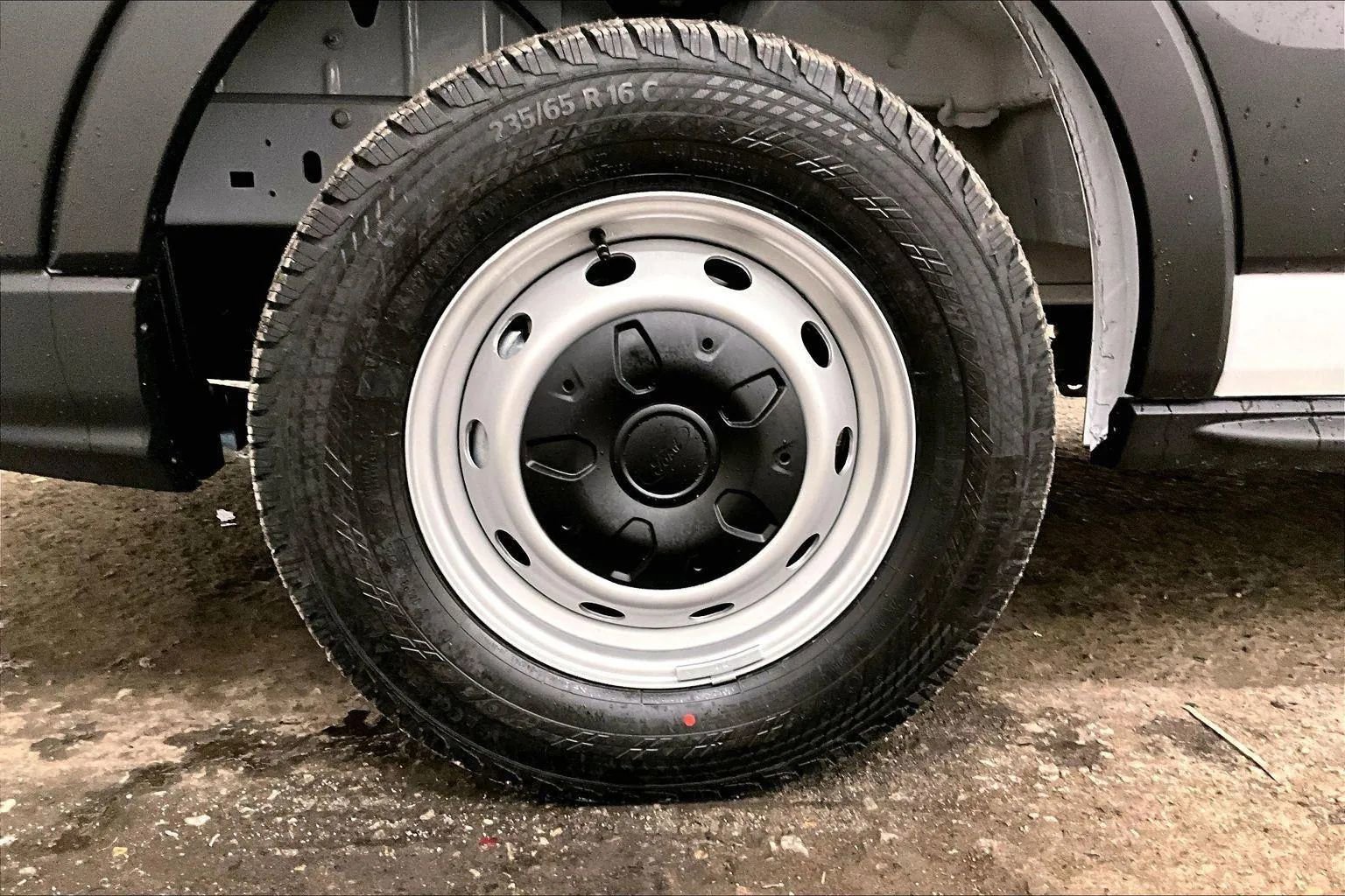 New 2026 Ford Transit 250 148 Medium Roof image 8