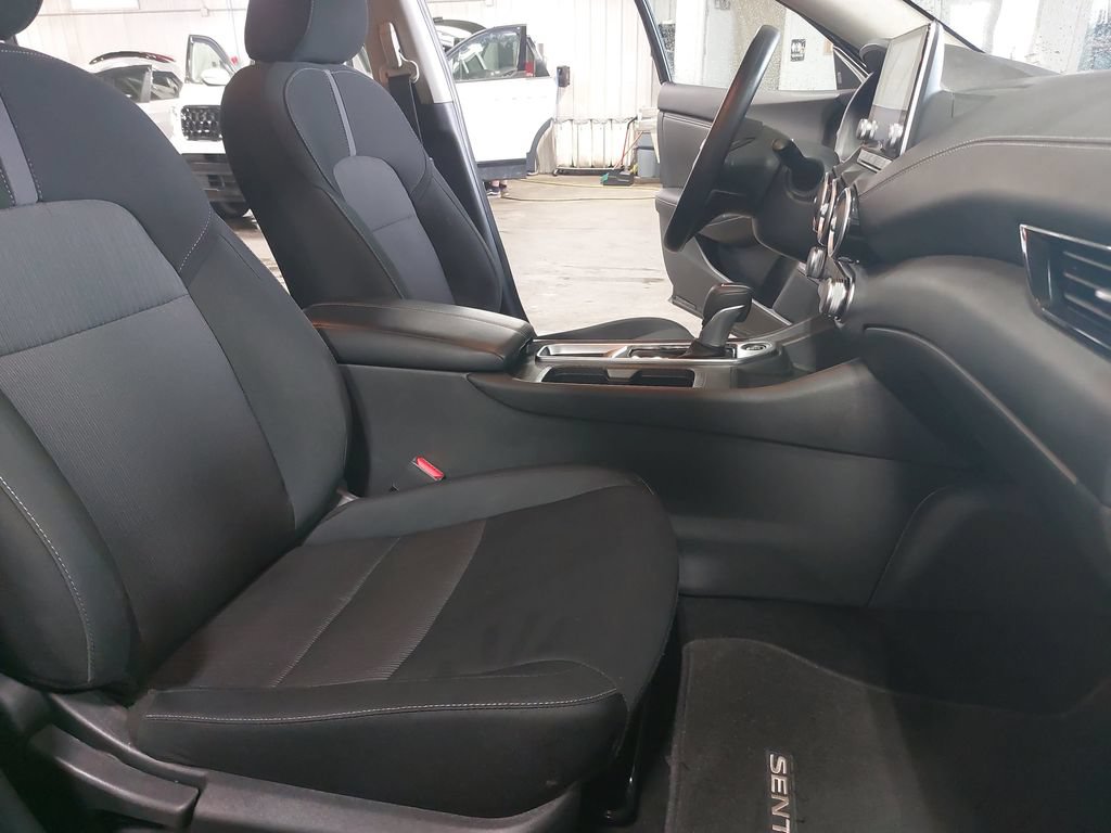 Certified 2025 Nissan Sentra SV FWD image 10