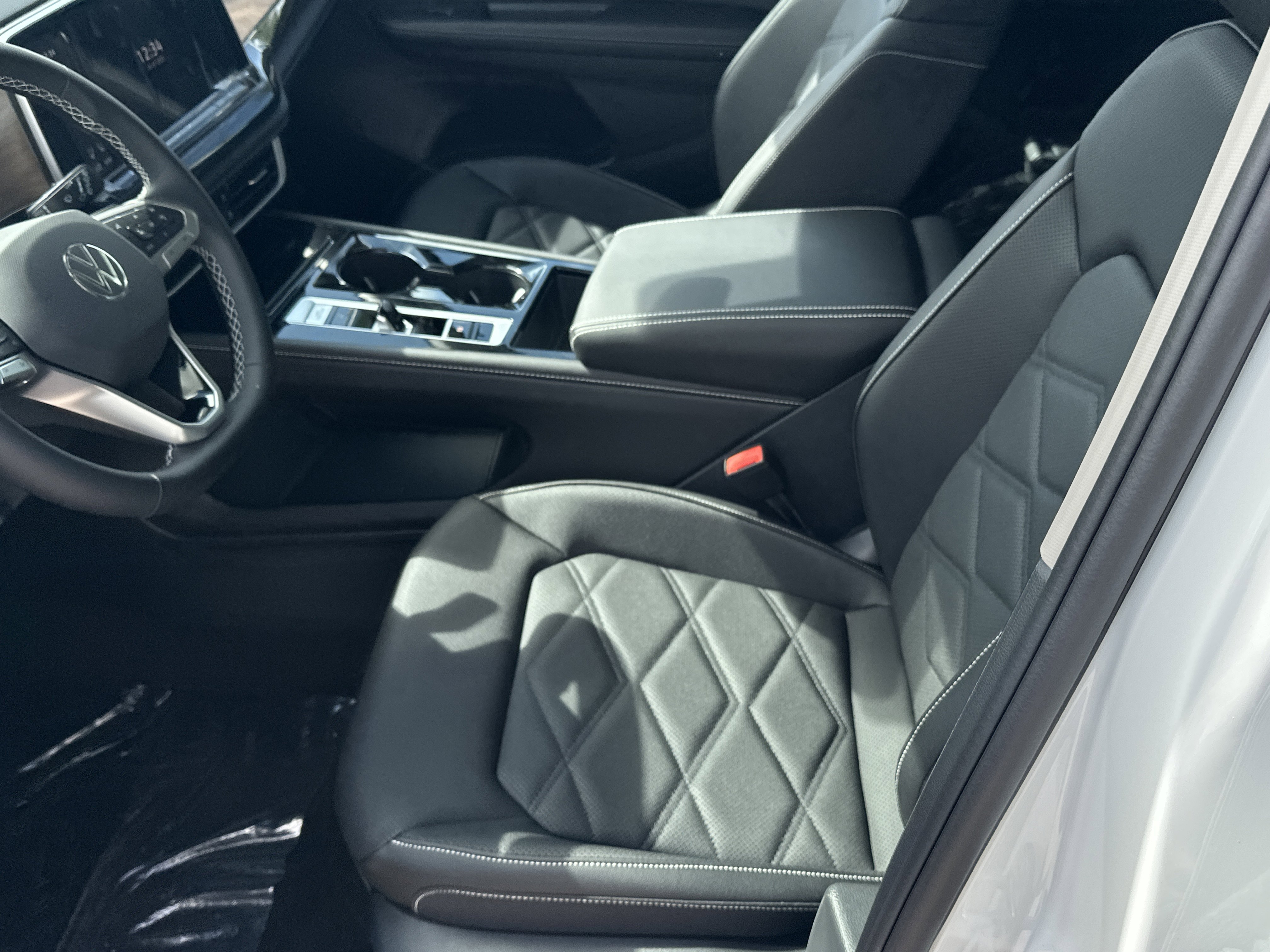 New 2026 Volkswagen Atlas SE image 15