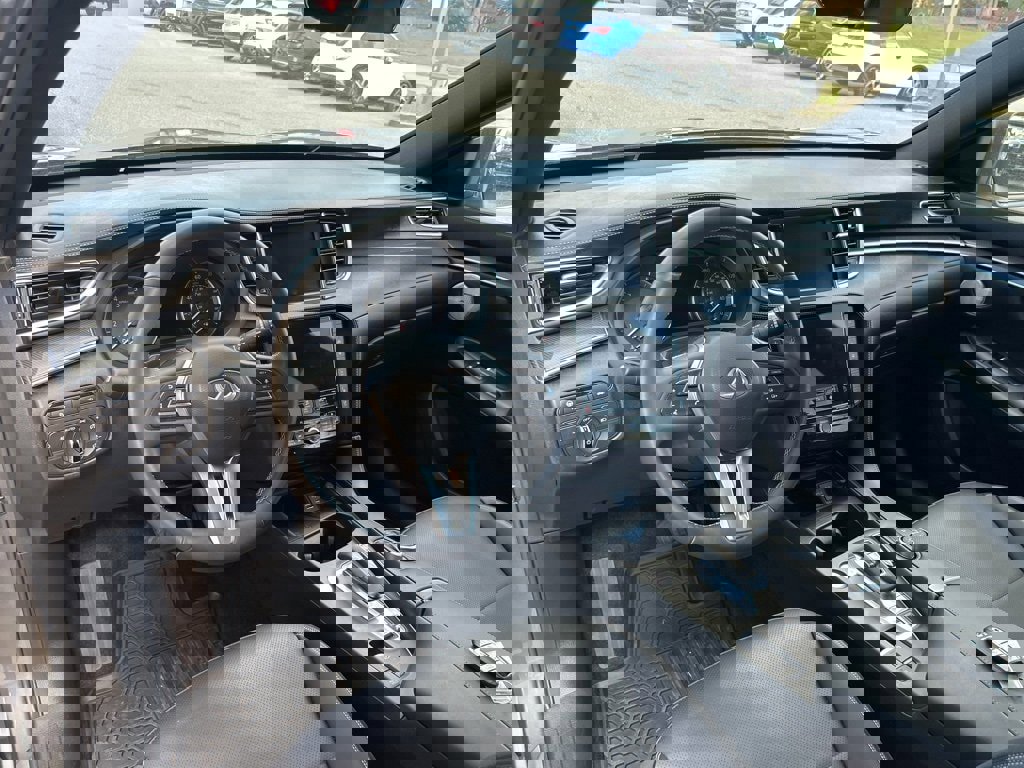 Used 2024 INFINITI QX50 Sport image 25