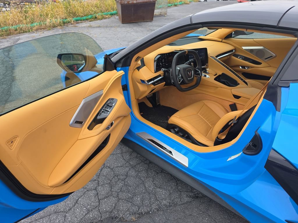 Used 2022 Chevrolet Corvette Stingray Premium Conv w/ Z51 Performance Package image 11
