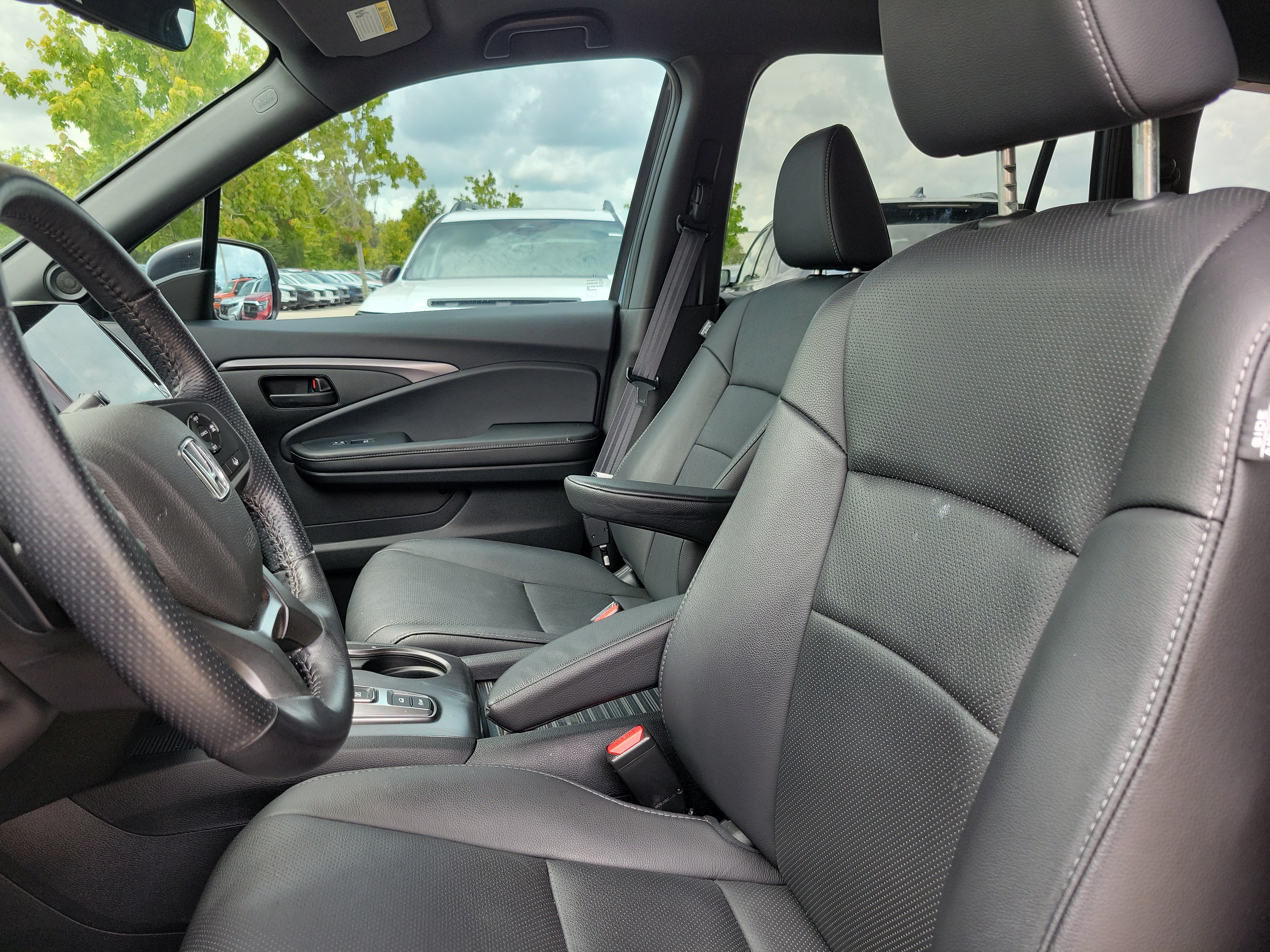 Used 2023 Honda Passport EX-L image 24